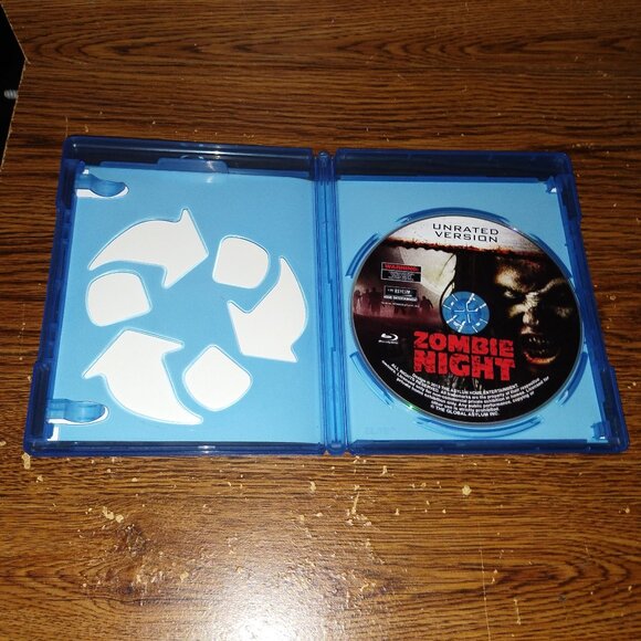 Zombie Night (Blu-ray Disc, 2013, Unrated) - Picture 2 of 3